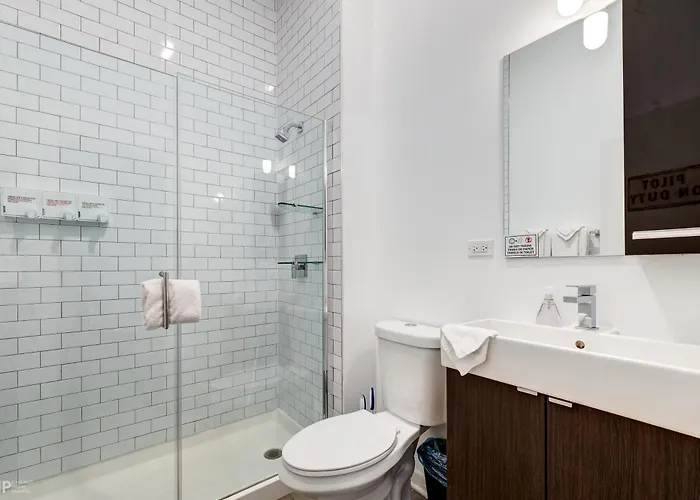 Second Floor By 747 Lofts Chicago