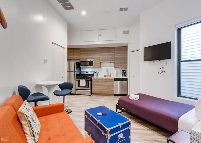 Second Floor By 747 Lofts *
